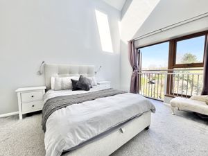 Photo 14- click for photo gallery